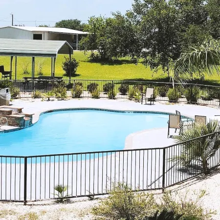 Americas Best Value Inn Beeville
