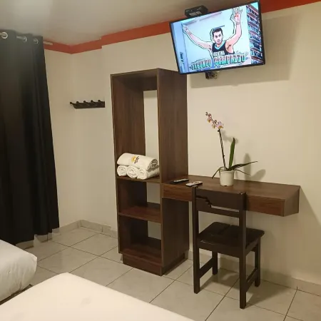 Pakarina Hotel