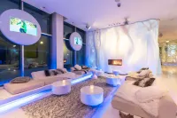 I-Suite Hotel - spa