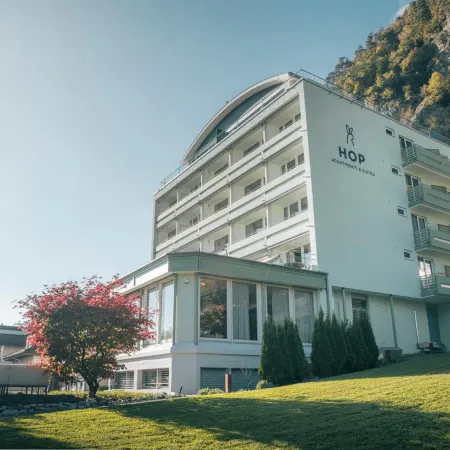 Hop Apartments & Suites