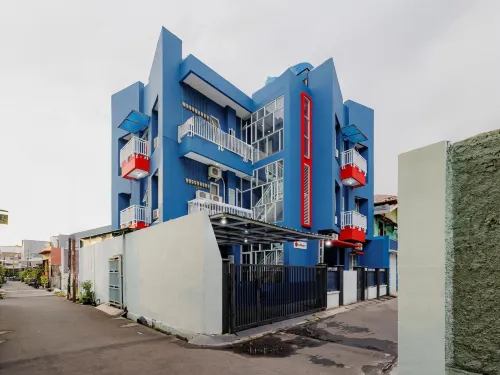 RedDoorz Syariah Near Metropolitan Mall Bekasi - Pensions