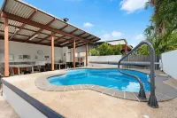 Quarterdecks Retreat - Beach