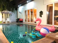 พูลวิลล่าใกล้ทะเล บ้านเดอะพูลเฮาส์พัทยา หมายเลข 8 The Pool House Pattaya No.8 - วิลล่า