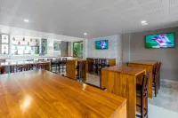 Ramada Resort by Wyndham Port Vila - Baarit