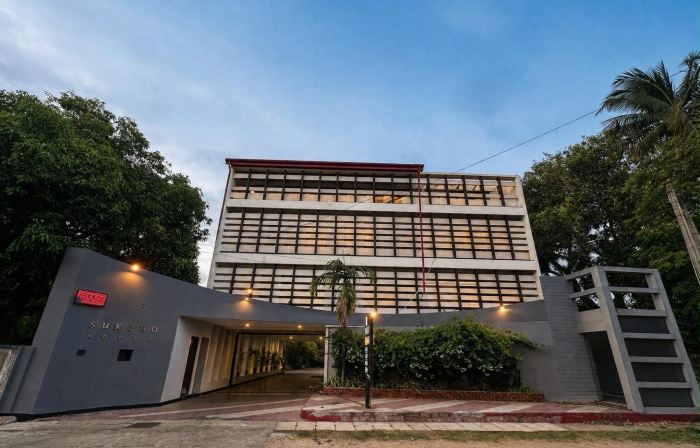 Subhas Tourist Hotel