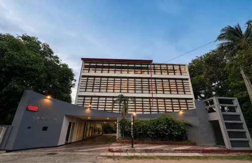 Subhas Tourist Hotel - bar