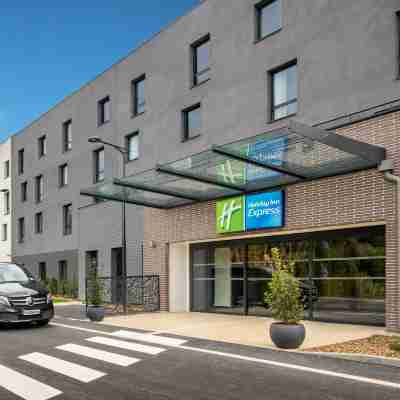 Holiday Inn Express - Marne-la-Vallée Val d'Europe Hotel Exterior