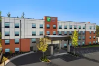 Holiday Inn Express & Suites Puyallup (Tacoma Area) Hotels in South Hill