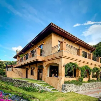 Valle Escondido Wellness Resort Hotels in Серро Пунта