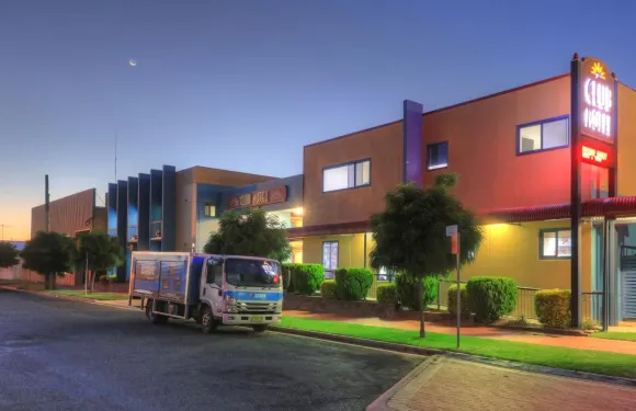 因佛雷爾RSM俱樂部汽車旅館