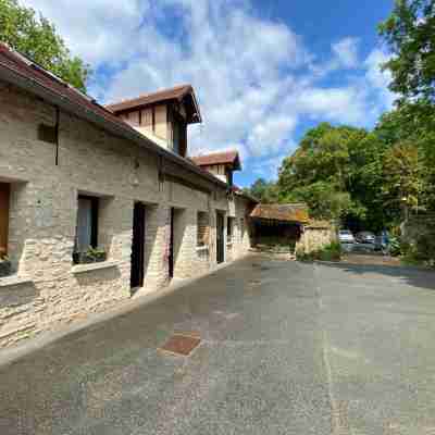 Logis Hôtel Saint Nicolas Hotel Exterior
