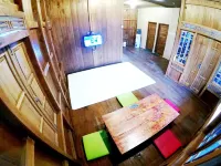 Degolan Wooden House Hotels in Ngemplak