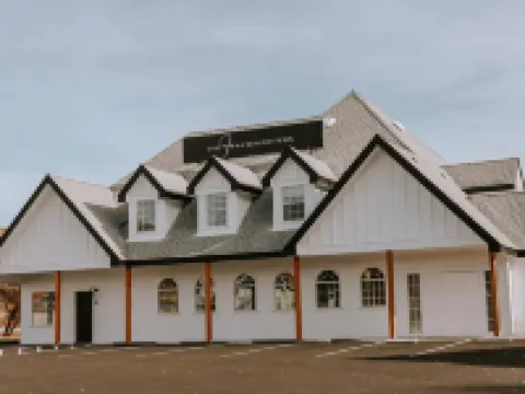 The Four Daughters Hotels in Oakhurst
