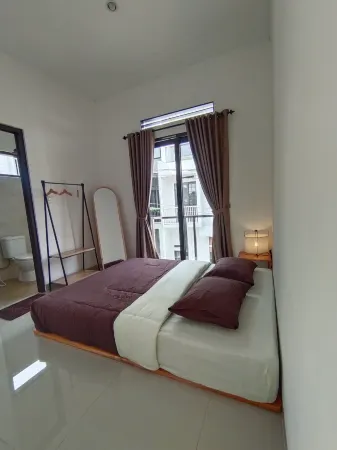 Shida Village Отели в г. Cisarua