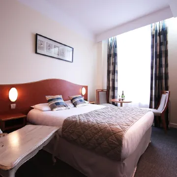 Hôtel Crystal Reims Centre Отели в г. Реймс