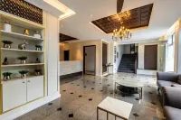 Adema Boutique Karon - Pools