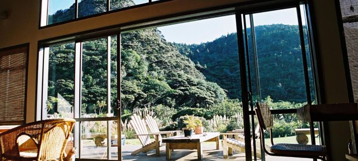 Piha Beachstay Accommodation Hotels in Auckland