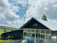 Gayana Hills Hotel di Ciater