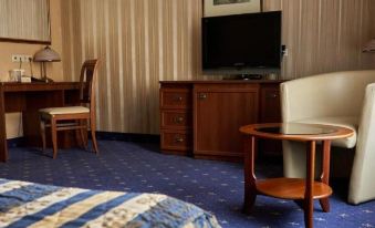Belvedere-Nevsky Hotel