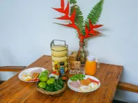 Bannaimong Treehouse Hotels in Ranong