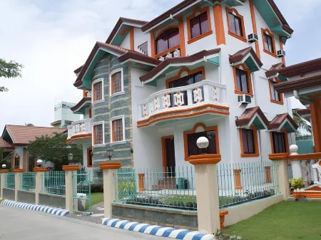 Datag Cordova Home Village Отели в г. Кордова