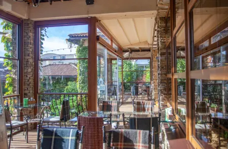 Тортуга Отели в г. Небуг