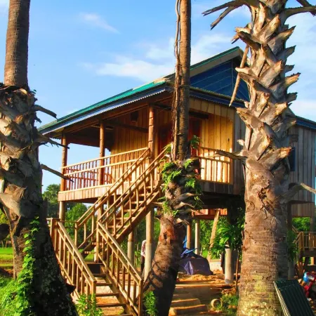 Champa Lodge