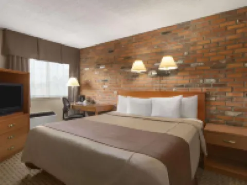 Travelodge by Wyndham Thunder Bay Hotels in Thunder Bay