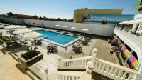 Badr Hotel & Resort El Kharga - Pools