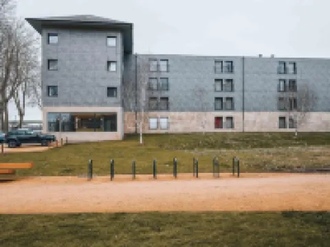 ゼナオ ネヴェール ケ ド ロワール ヌベールのホテル