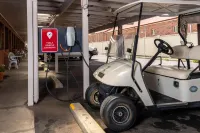 Country Pathfinder Motor Inn - parking