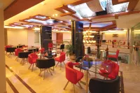 Windsor Rajadhani Hotel - breakfast