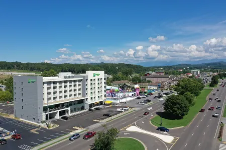Holiday Inn & Suites Pigeon Forge Convention Center Отели в г. Пиджен Фордж