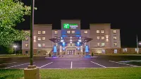 Holiday Inn Express & Suites Evansville North