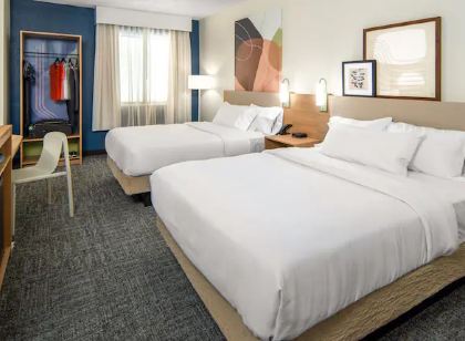 Spark by Hilton Cincinnati Fairfield