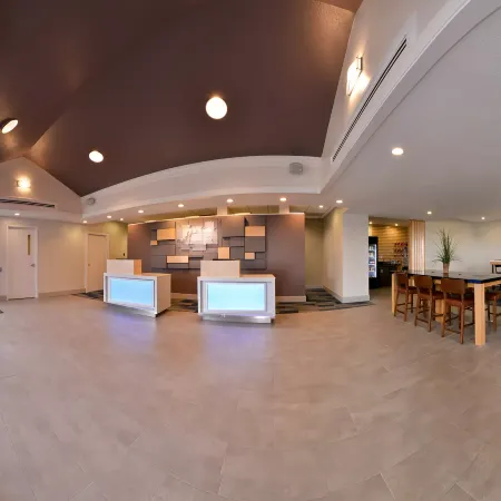 Holiday Inn Express & Suites SPRINGFIELD by IHG