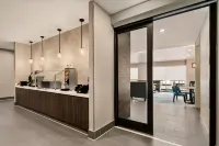 La Quinta Inn & Suites by Wyndham San Bernardino