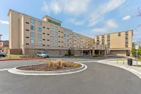 La Quinta Inn & Suites by Wyndham Salisbury Hotel di Salisbury