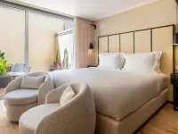 Artsy Cascais Hotels near شاطئ ريبيرا (Ribeira Beach)