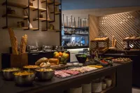 巴黎阿爾克伊萬怡飯店 - 早餐