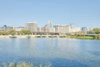 Wellborn Hotel Downtown, Sonder