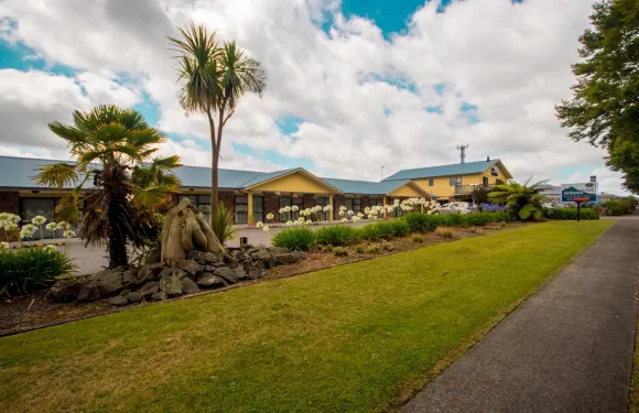 安東尼奧姆斯汽車旅館