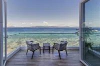 Burgos Reef Boutique Resort فنادق في Padre Burgos