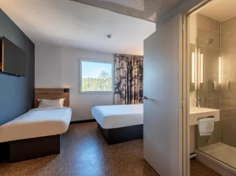 B&B Hotel Landerneau Bois Noir