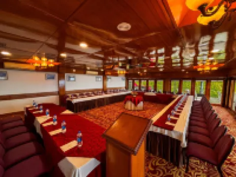 Asia Spa Resort Centrally Heated for Your Comfort Just a 10-Minute Drive from McLeod Ganj Market