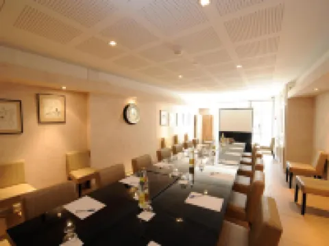 ホテル スパ ル カレンダル アルルのホテル