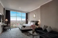 Goldvitel Hotel Surabaya Các khách sạn gần Joko Dolog Buddhist Statue
