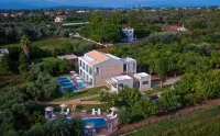 Alonaki Resort