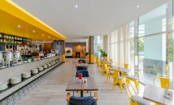 Hyatt Place Dubai Al Rigga Residences