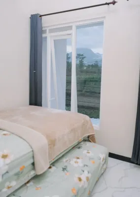 Villa 2BR Mountain View with Private Pool Near Jatim Park 3 Hotels in Mojorejo